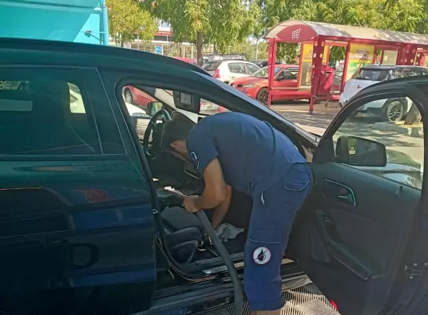 DetailCar Nîmes Cap Costières / Lavage et soin de véhicules sans eau sur Nîmes