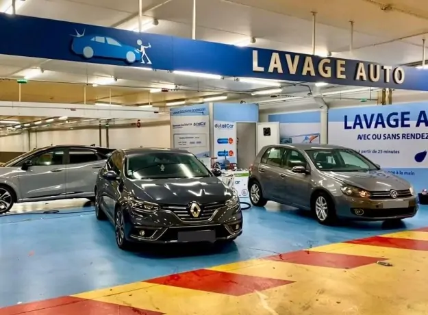 DetailCar Carrefour Lyon Vénissieux / Lavage et soin de véhicules sans eau sur Lyon Vénissieux