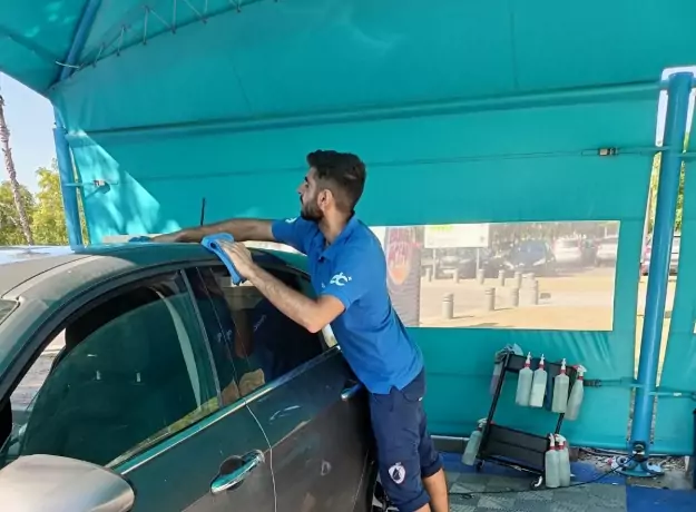 DetailCar Nîmes Cap Costières / Lavage et soin de véhicules sans eau sur Nîmes