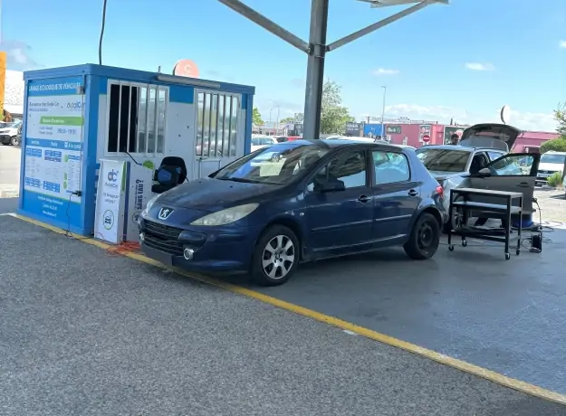 DetailCar Orange Carrefour le Coudoulet / Lavage et soin de véhicules sans eau sur Orange le Coudoulet